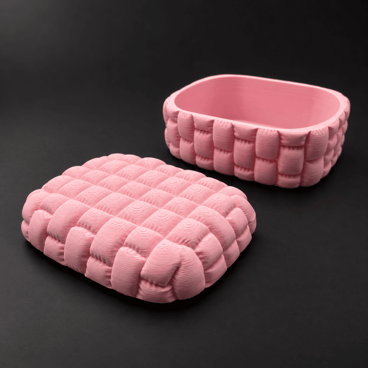 Quilted jewelry box