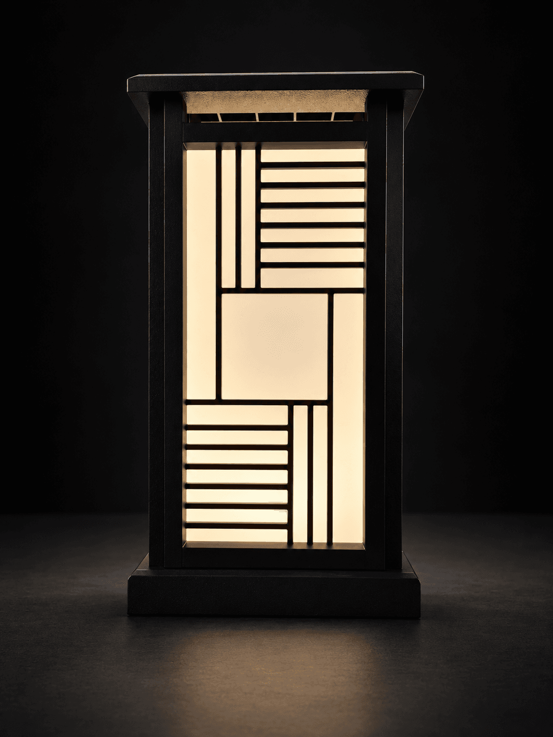 Shoji lamp with square pattern